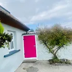 Oranuisce Thatch