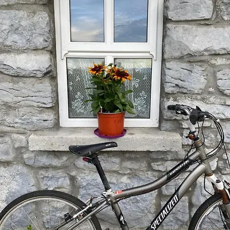 Holiday home Oranuisce Thatch Ballyvaughan