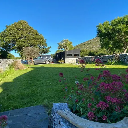 Oranuisce Thatch Semesterbostad Ballyvaughan